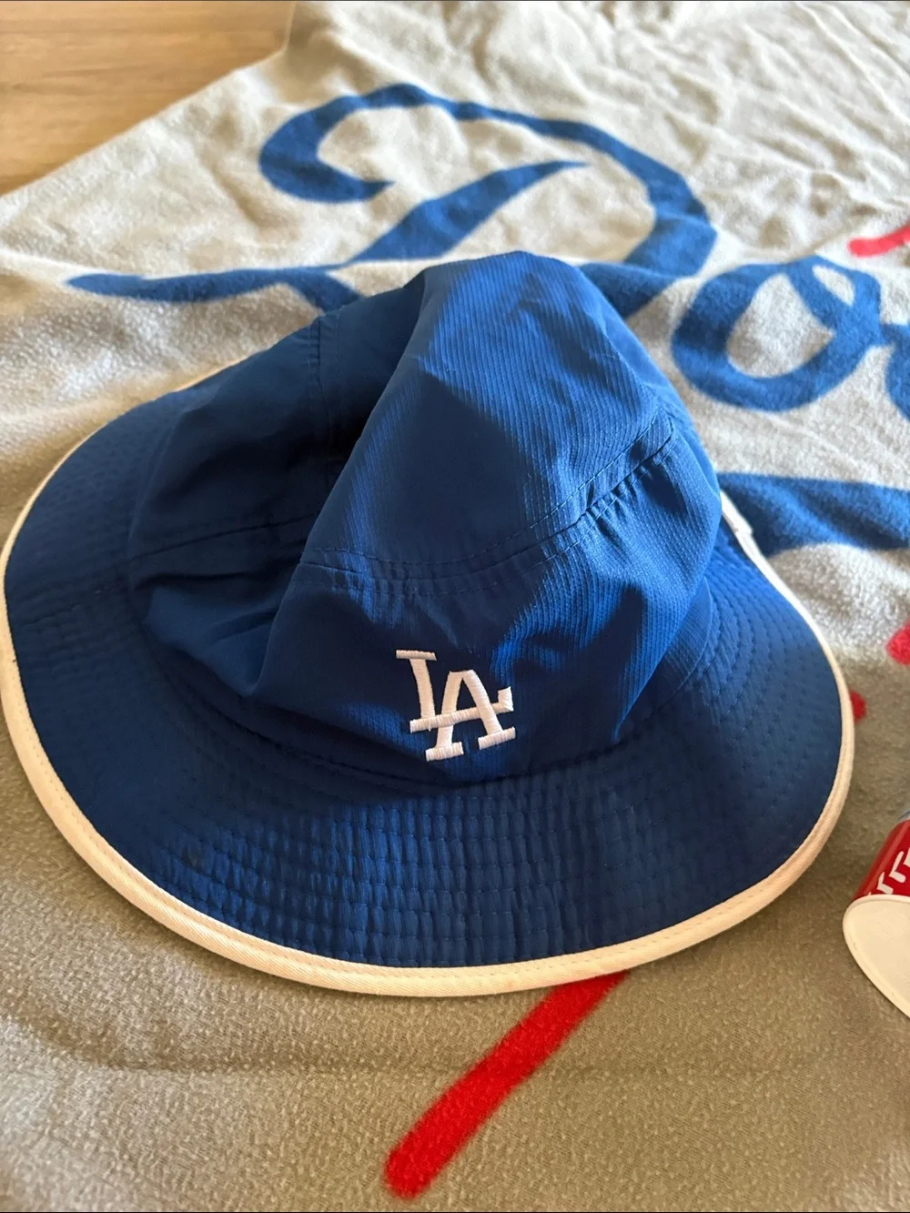 Lot of (4) Dodgers merchandise - Picture 2 of 8
